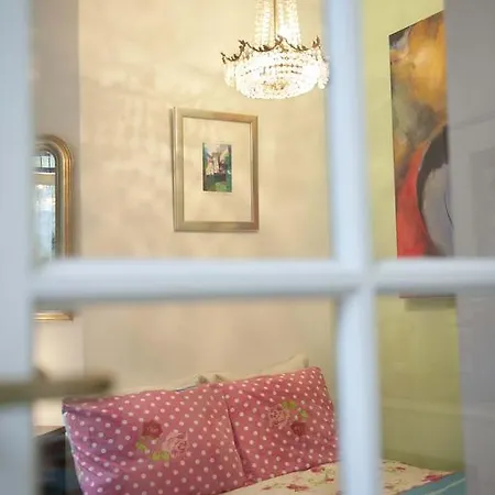 Romantic Bed & Breakfast Haarlem